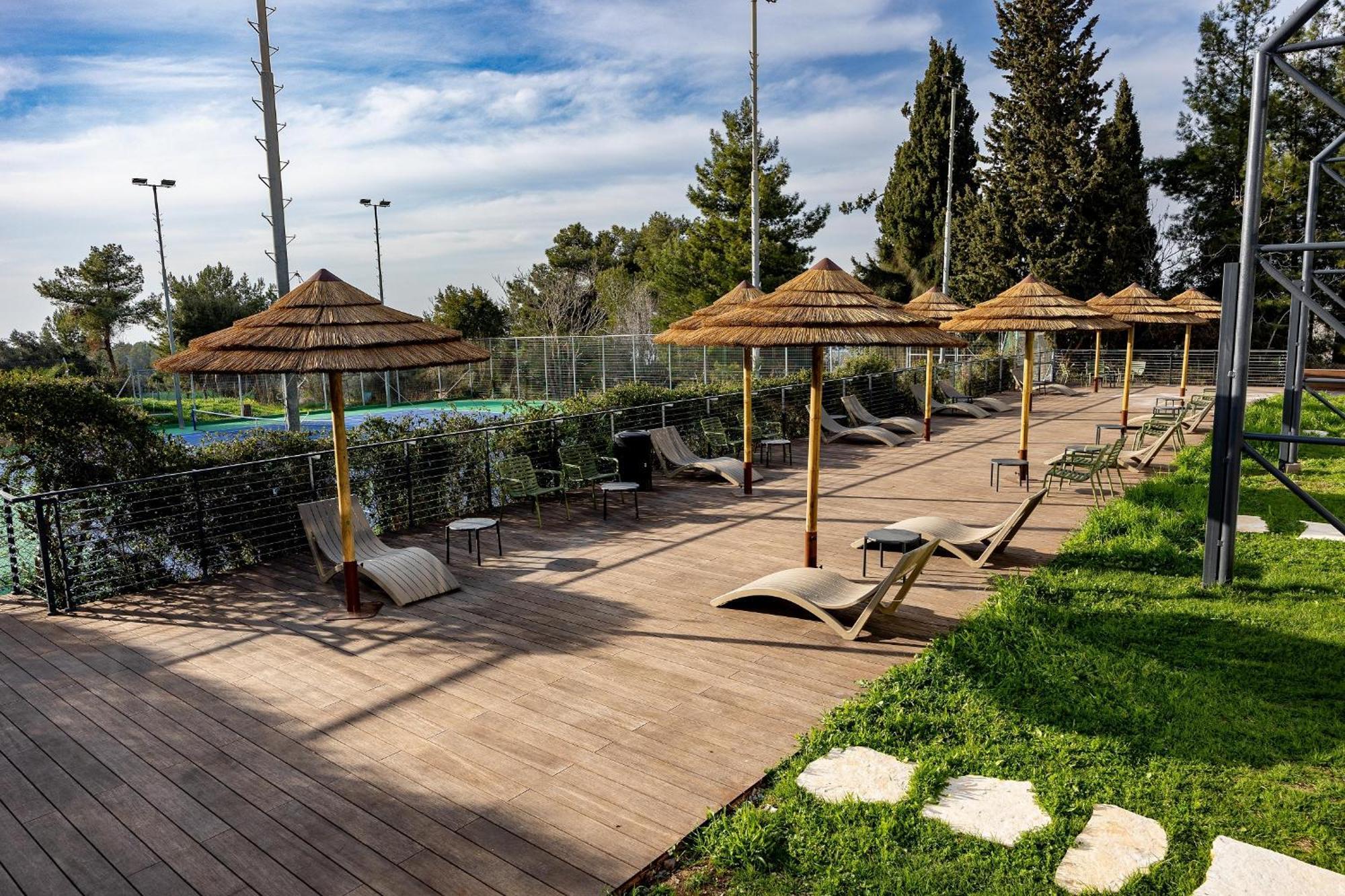 C Hotel Neve Ilan Exterior foto