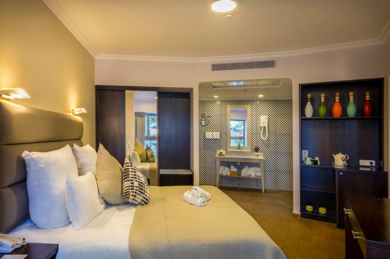 C Hotel Neve Ilan Exterior foto