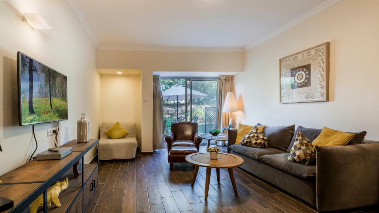 C Hotel Neve Ilan Exterior foto